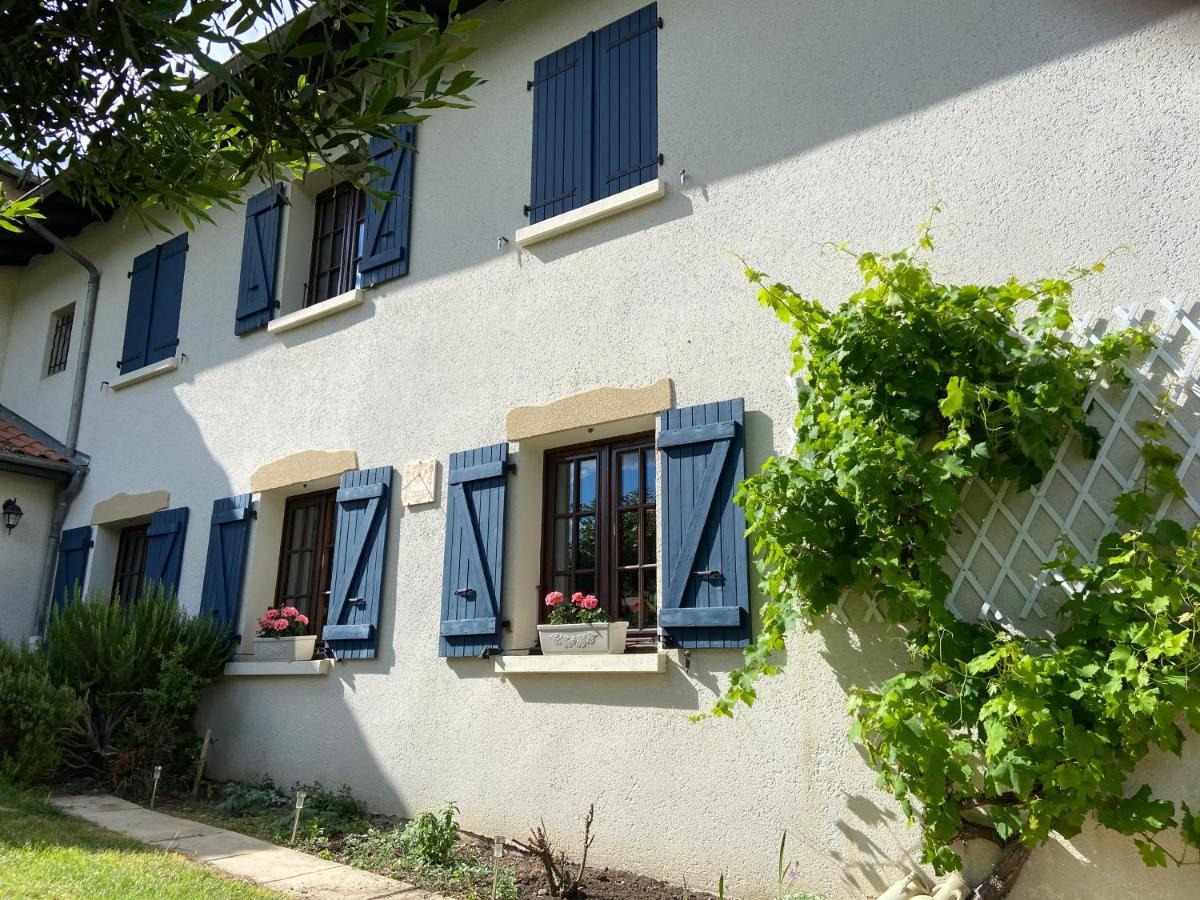 Le Regrimet Avec Parking Gratuit Et Prive Lens-Lestang Exterior foto